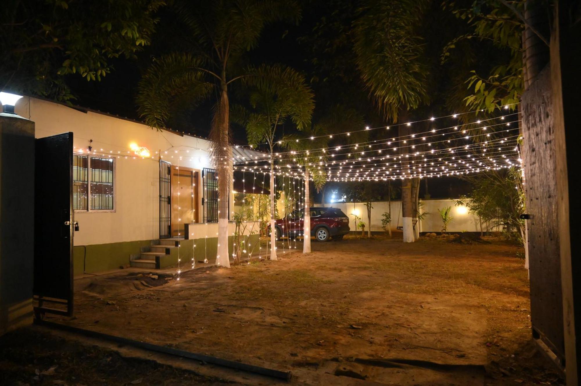 The Q3 Inn Guwahati Exterior foto